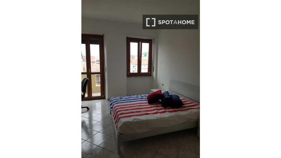 Double room Turin, 3 beds, 96m² — photo 12