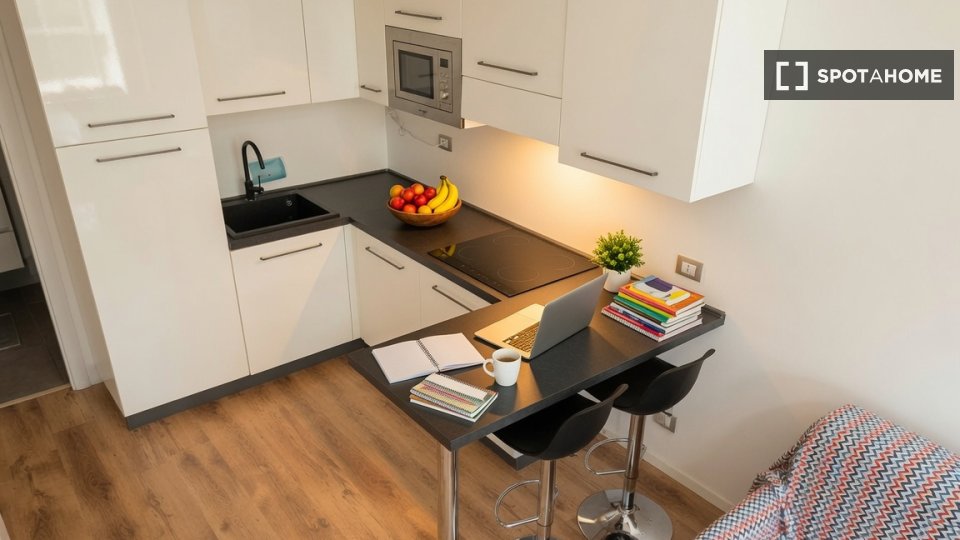 Apartamento Milán, 1 habitación, 42m² — foto 2