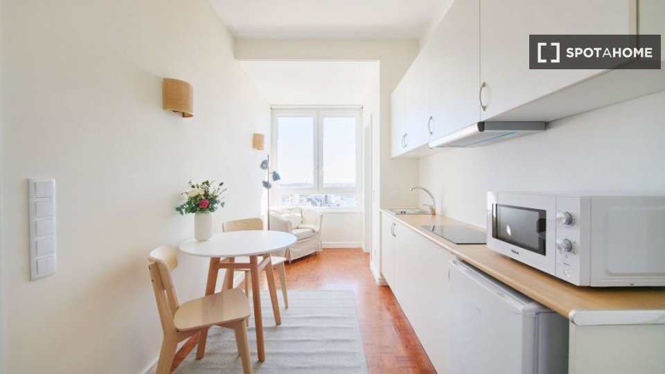 Apartment Lisbon, 1 bed — photo 7