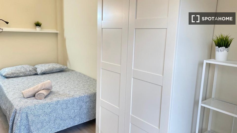 Chambre double Madrid, 3 chambres — photo 14