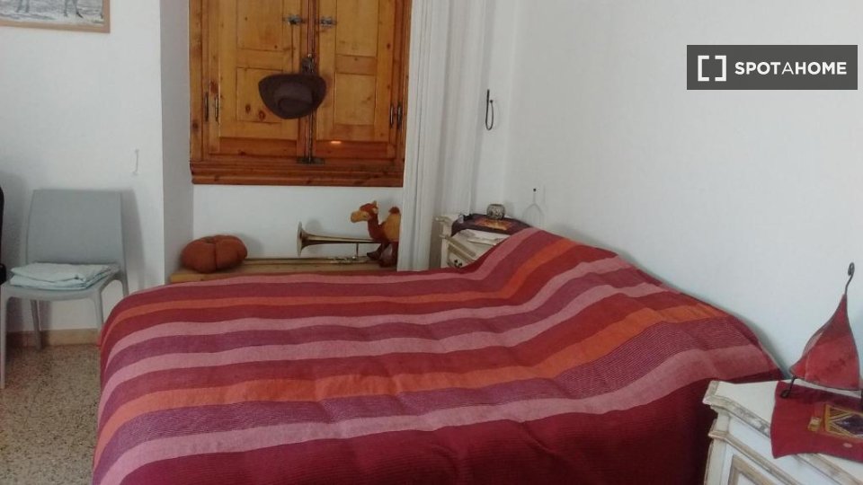 Double room Florence, 2 beds, 60m² — photo 1