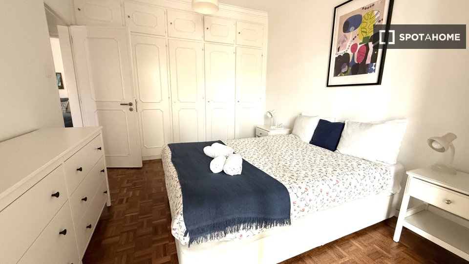 Apartment Lisbon, 2 beds, 70m² — photo 44