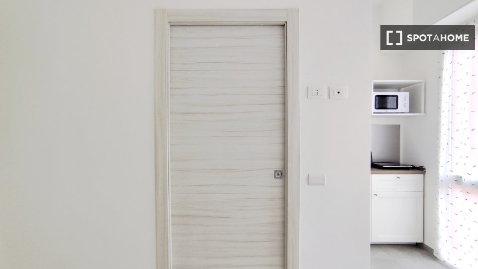 Apartment mono Milan, 18m² — photo 7