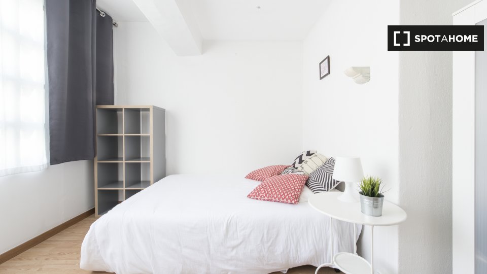Double room Lisbon, 10 beds — photo 3
