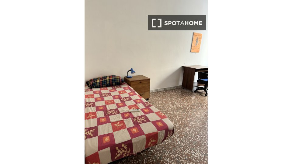 Double room Rome, 2 beds, 70m² — photo 16