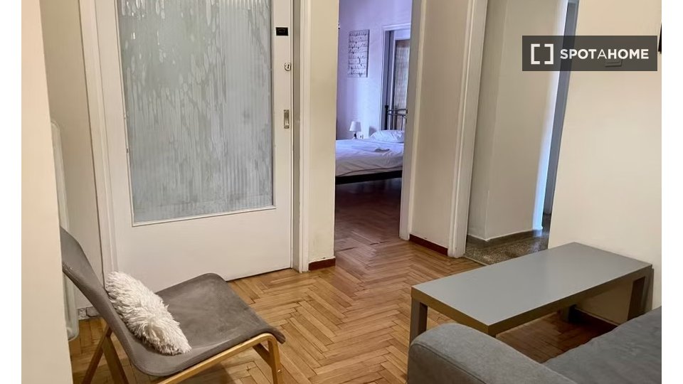 Double room Athens, 5 beds — photo 8