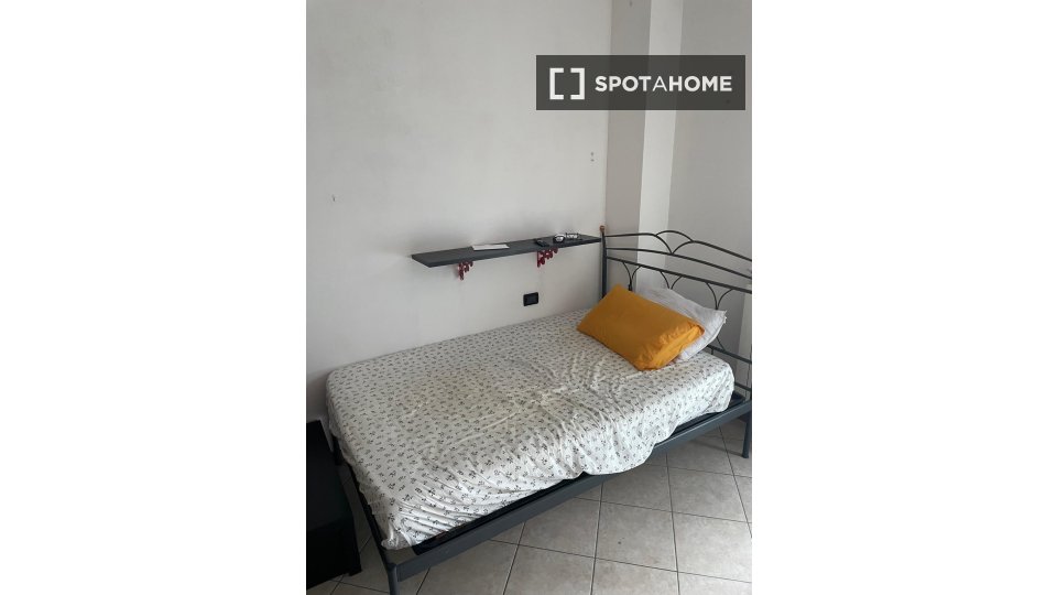 Double room Milan, 2 beds — photo 6