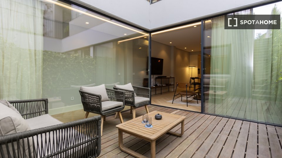 Apartment Porto, 2 beds, 247m² — photo 4