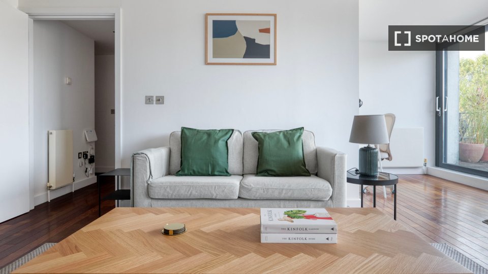 Apartment London, 2 beds, 79m² — photo 10