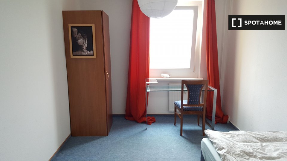 Double room Berlin, 4 beds, 50m² — photo 6