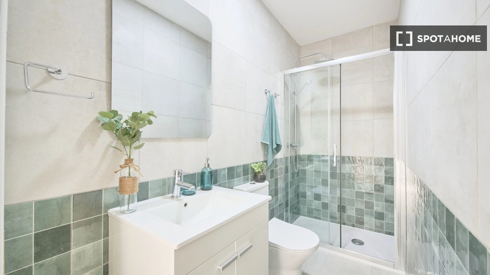 Double room Lisbon, 10 beds — photo 16
