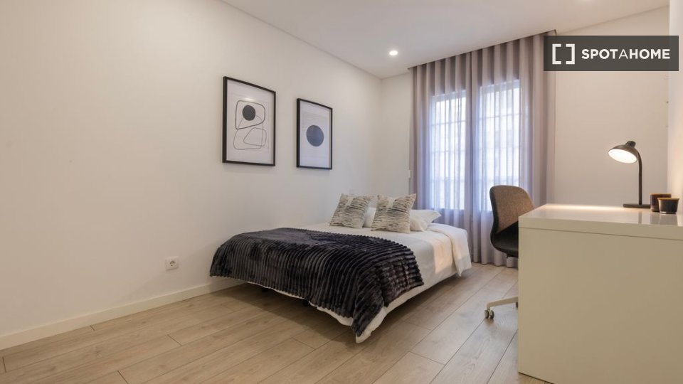 Apartment Lisbon, 2 beds — photo 9