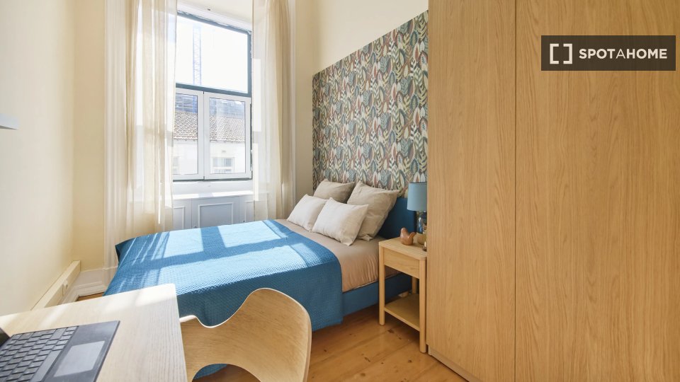 Double room Lisbon, 8 beds — photo 11