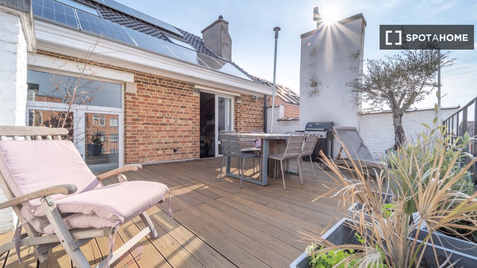 Double room Brussels, 4 beds, 70m² — photo 13