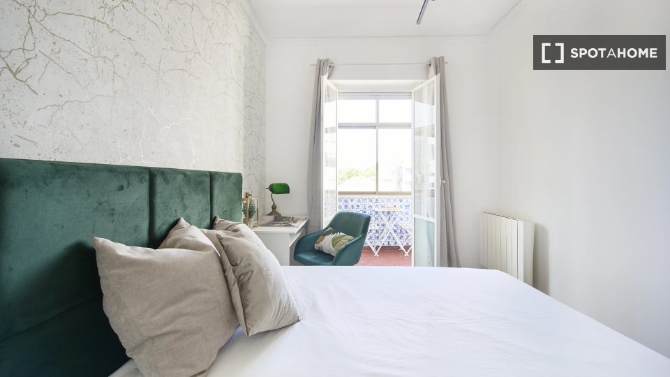 Double room Lisbon, 7 beds — photo 11