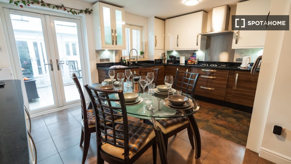 Apartment London, 4 beds, 102m² — photo 10