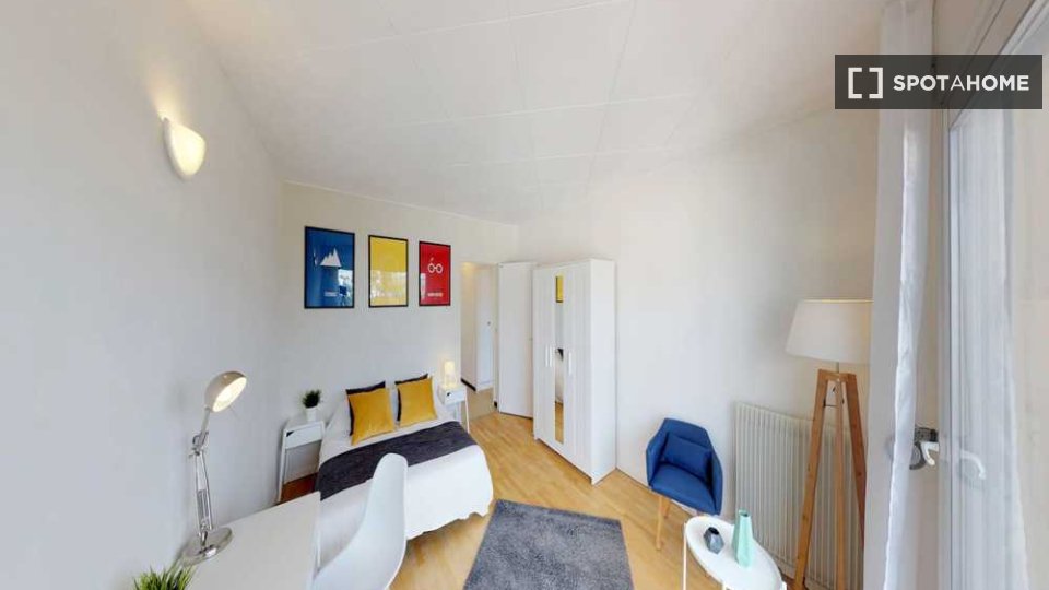 Double room Lyon, 5 beds, 120m² — photo 14