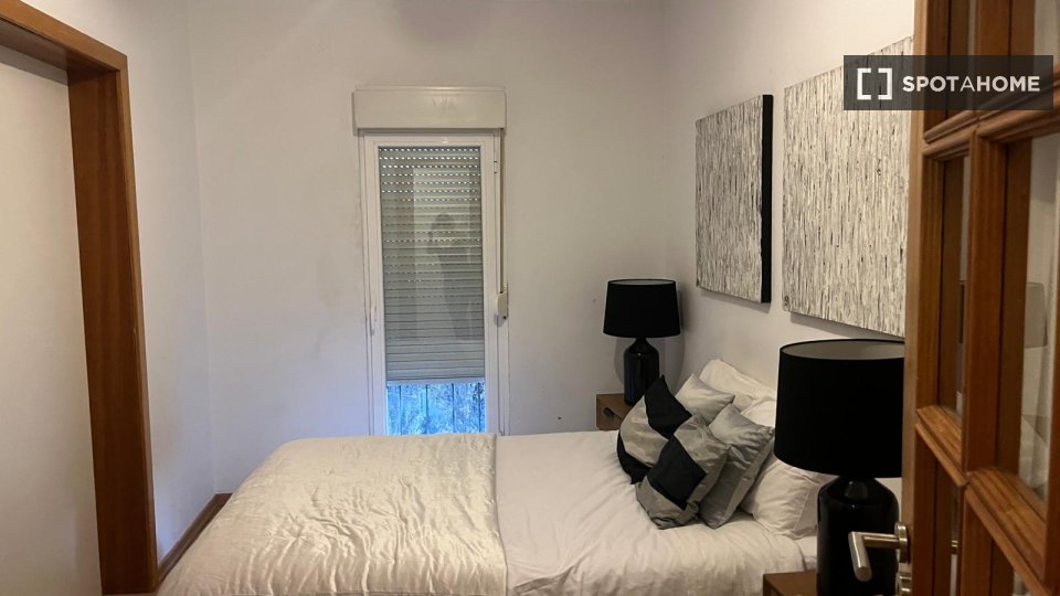 Apartment Lisbon, 3 beds — photo 1