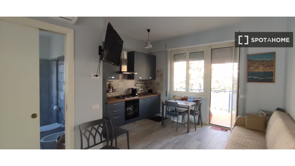 Apartment Rome, 2 beds — photo 2