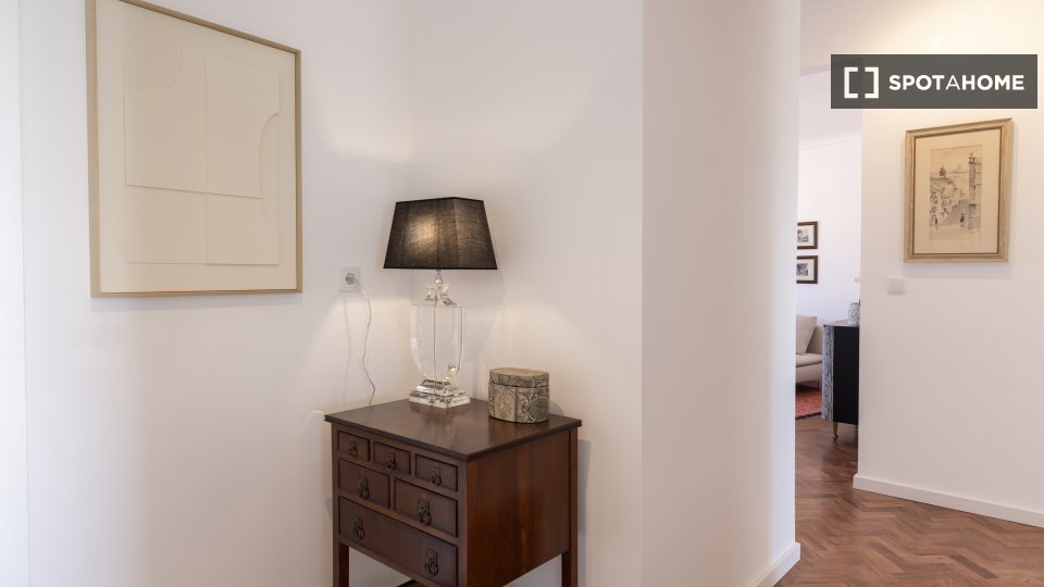 Apartment Lisbon, 2 beds — photo 14