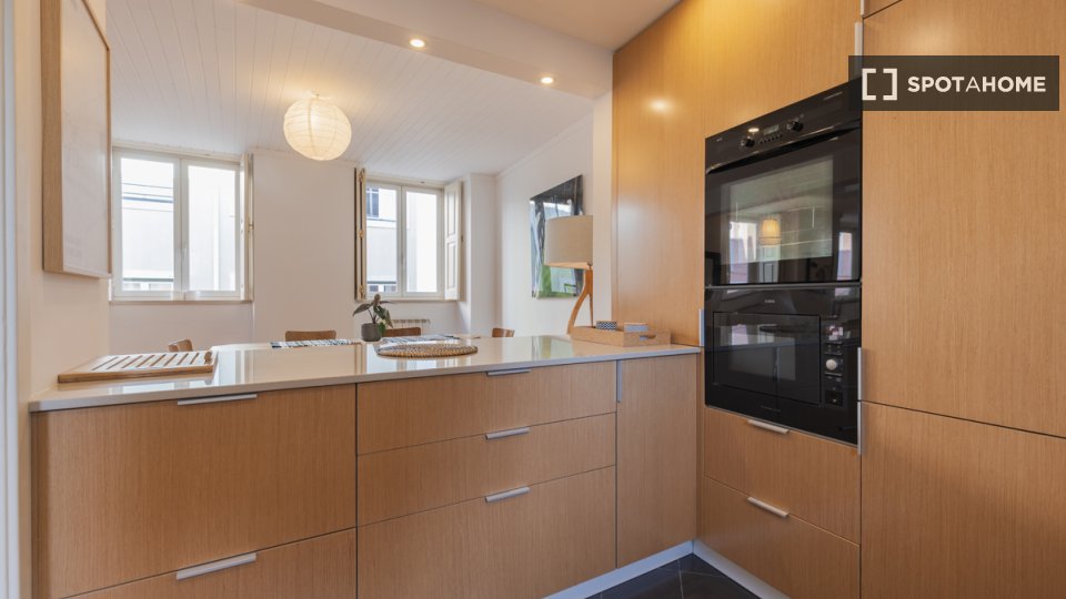 Apartment Lisbon, 2 beds — photo 16