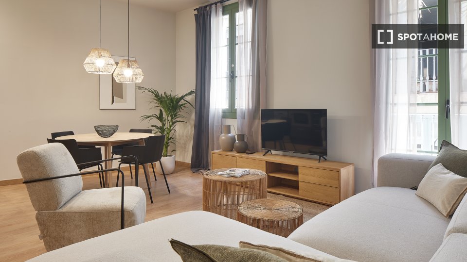 Apartment Barcelona, 2 beds, 75m² — photo 11