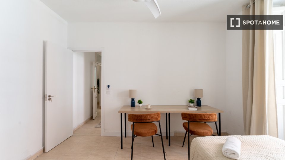 Chambre double Madrid, 7 chambres — photo 15