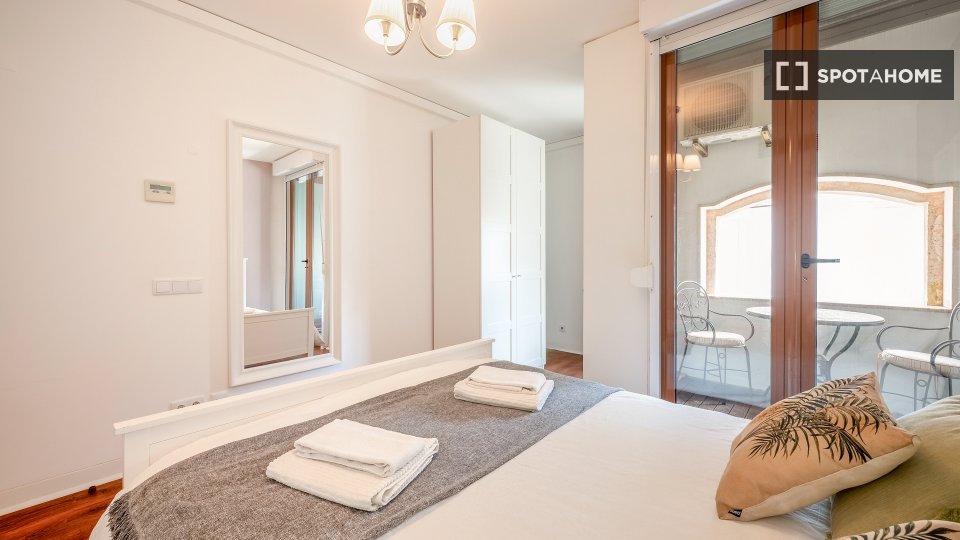 Apartment Lisbon, 1 bed — photo 14