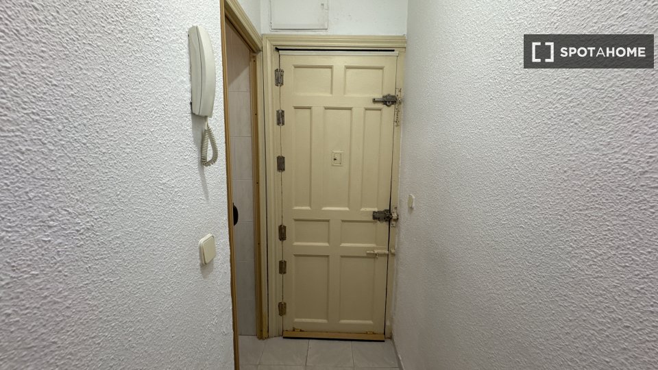 Apartment Madrid, 1 bed, 41m² — photo 14