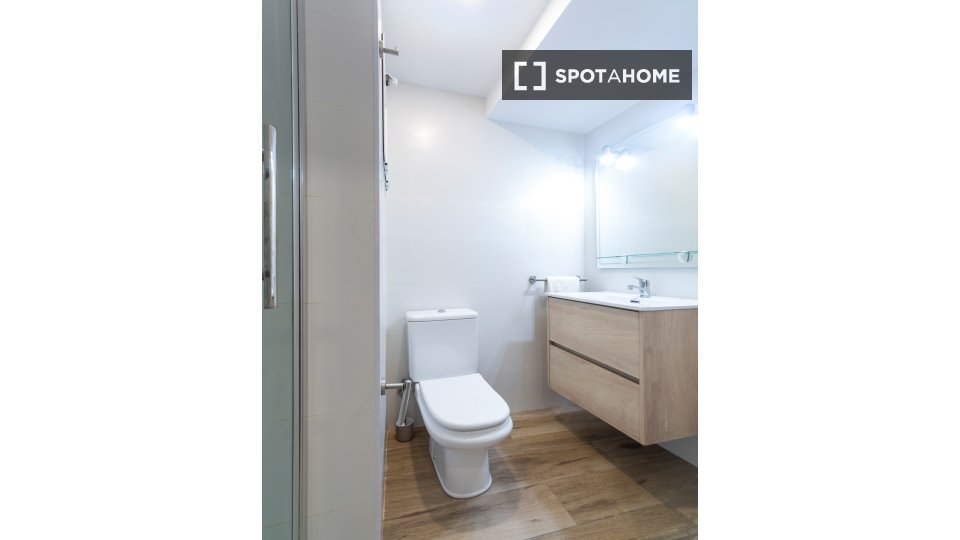 Apartment Valencia, 3 beds, 75m² — photo 21