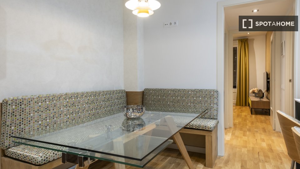 Piso en alquiler de 2 habitaciones en El Fort Pienc, Barcelona