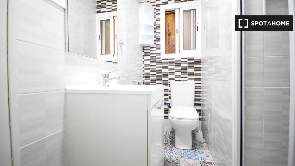 Double room Valencia, 4 beds, 100m² — photo 15