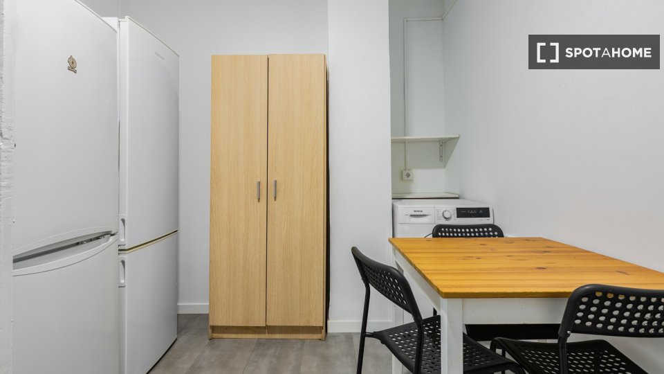 Habitación doble Valencia, 8 habitaciones — foto 40
