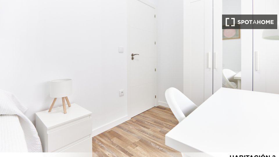 Double room Seville, 4 beds — photo 16