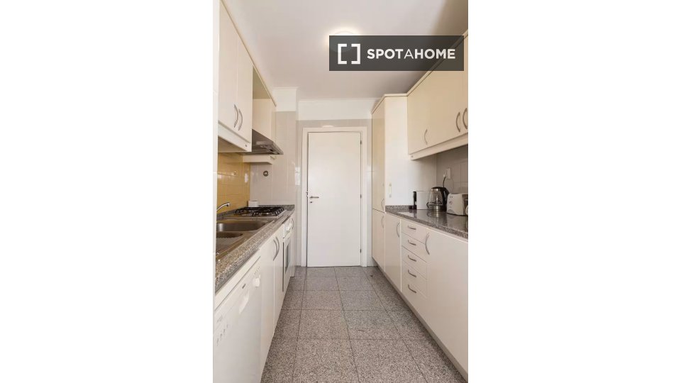 Apartment Lisbon, 2 beds — photo 7