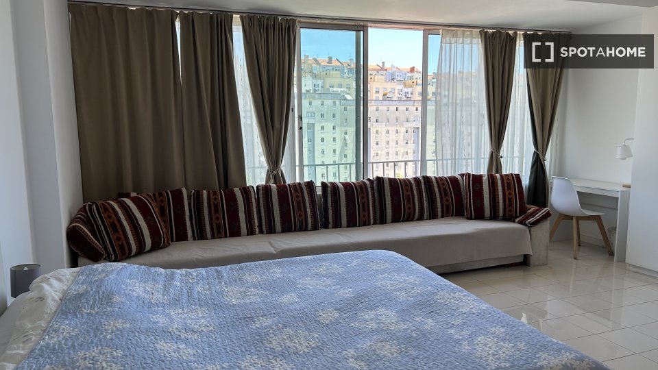 Double room Lisbon, 4 beds, 125m² — photo 26