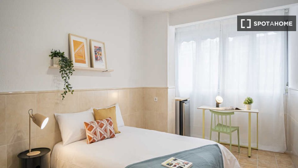 Double room Madrid, 25 beds — photo 91