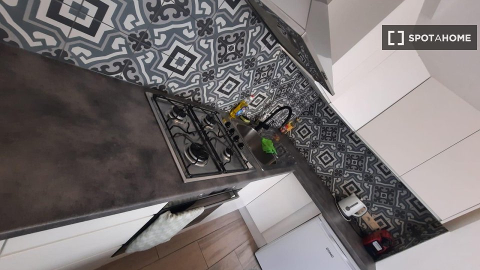 Apartment mono Brussels, 35m² — photo 2