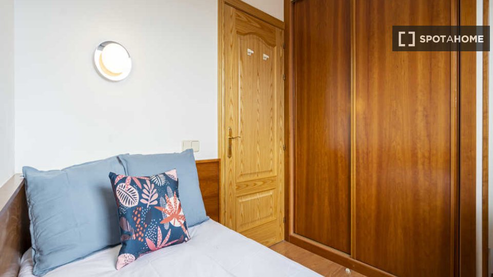 Double room Madrid, 12 beds — photo 94