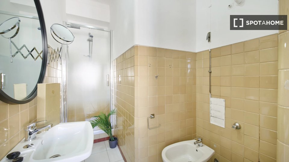 Double room Lisbon, 7 beds — photo 7