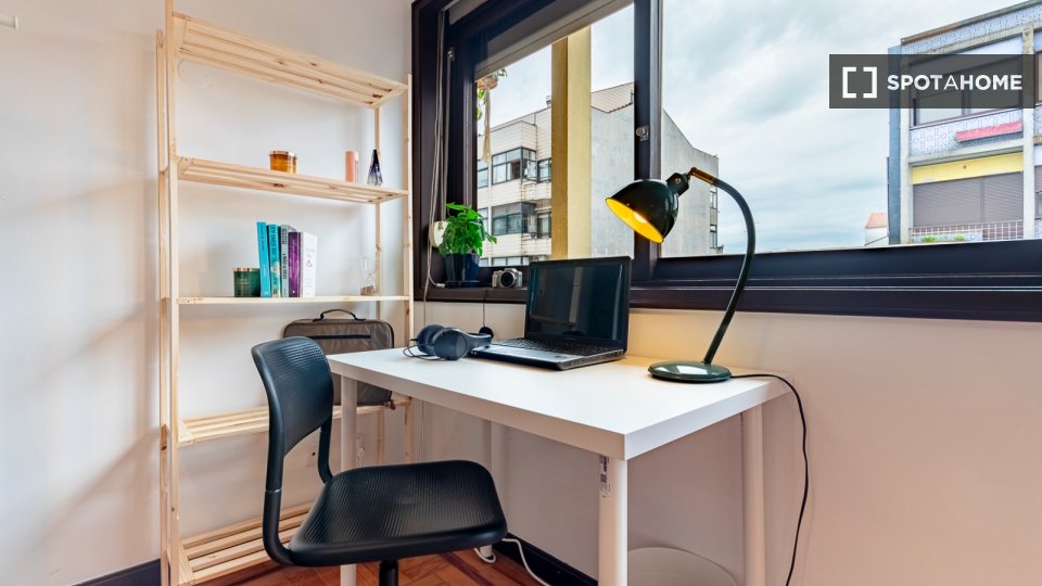 Double room Porto, 4 beds, 160m² — photo 13