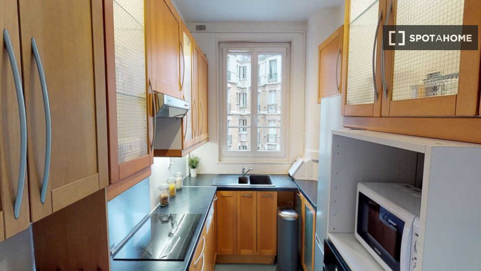 Double room Paris, 4 beds, 90m² — photo 3