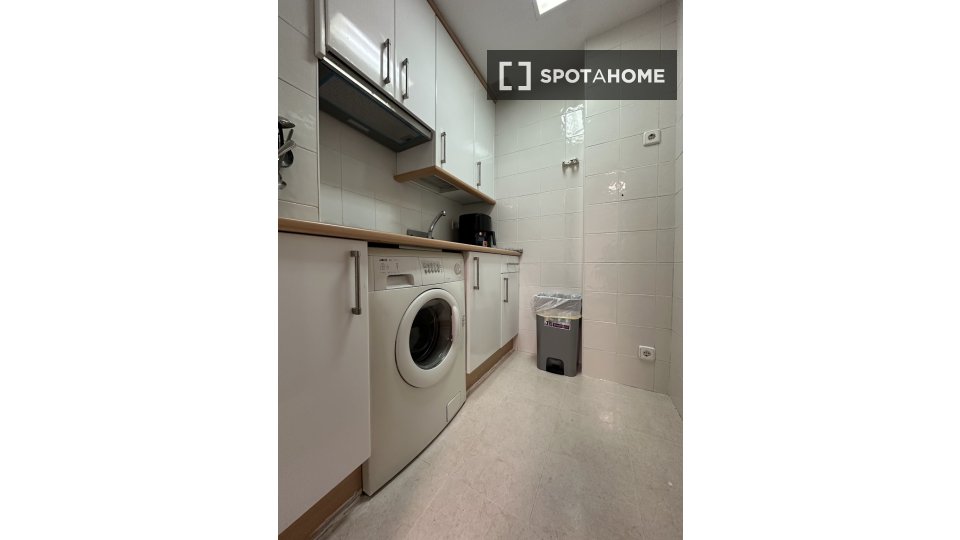 Apartment Madrid, 2 beds, 80m² — photo 4