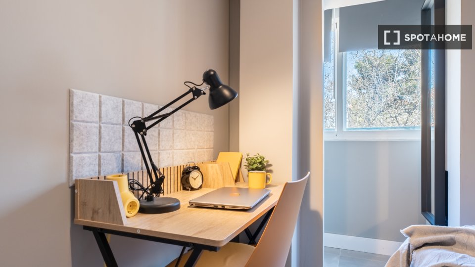 Double room Madrid, 6 beds, 70m² — photo 11