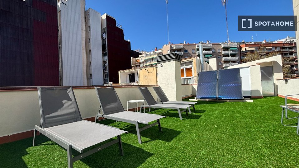 Double room Barcelona, 4 beds, 90m² — photo 7