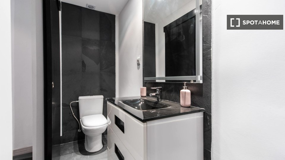 Apartment Madrid, 2 beds, 45m² — photo 5