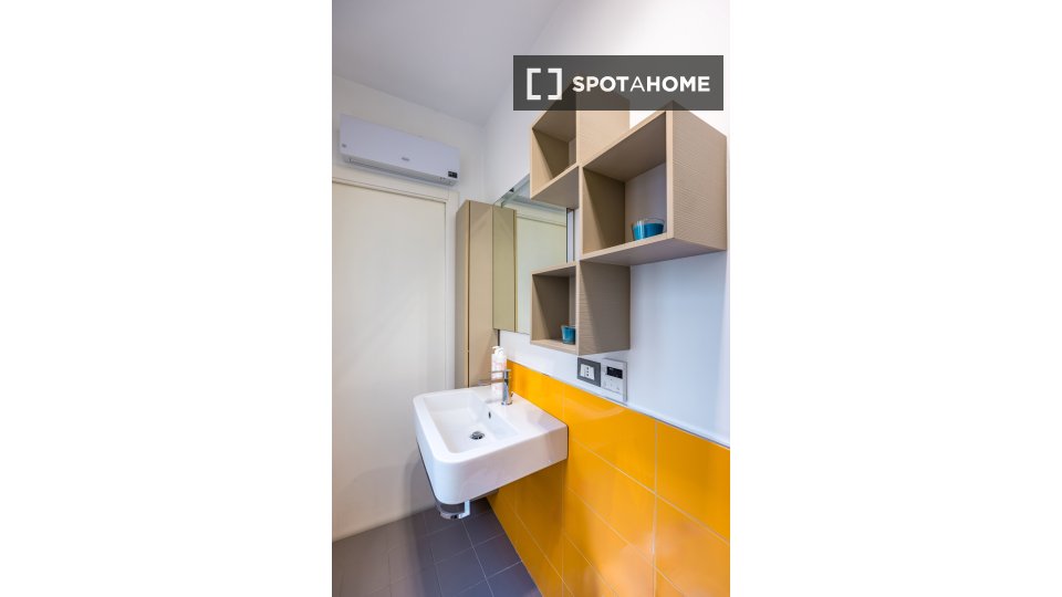 Apartment Naples, 1 bed — photo 17