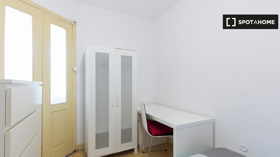 Double room Porto, 7 beds, 70m² — photo 2
