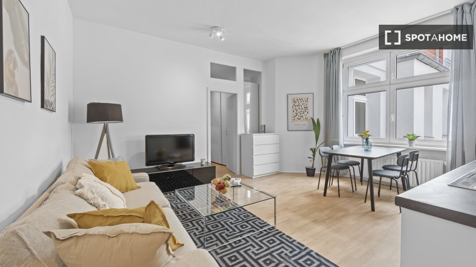 Apartment Berlin, 2 beds, 40m² — photo 2