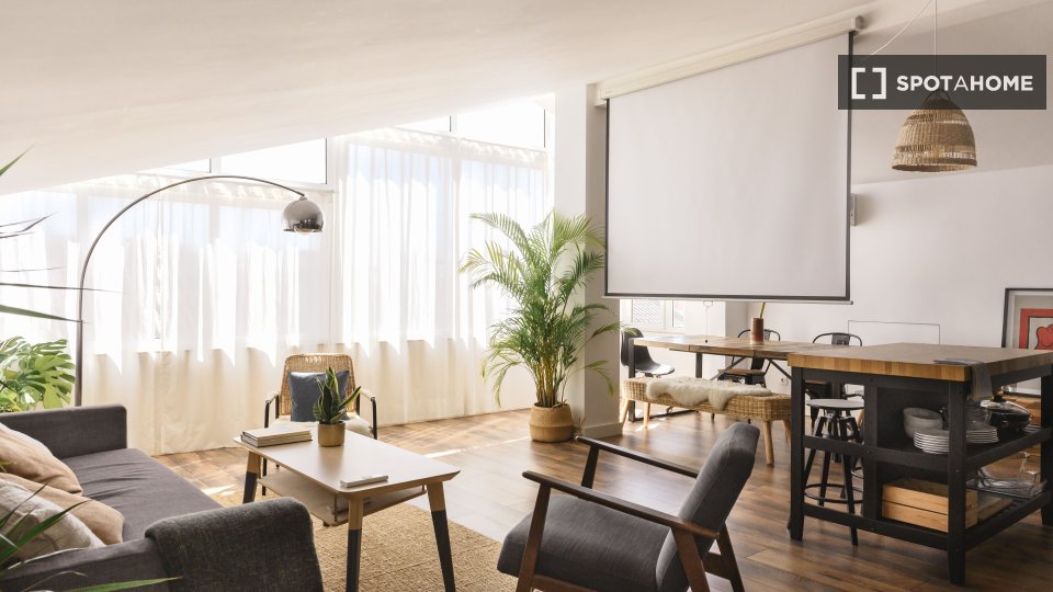 Apartment Lisbon, 1 bed, 80m² — photo 17